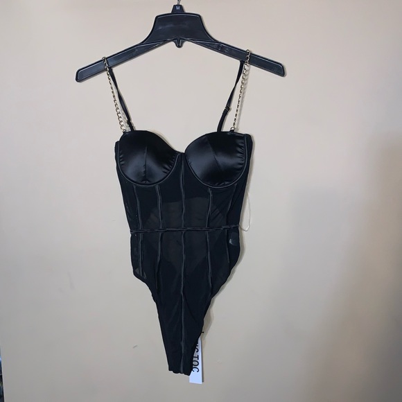 BRAND NEW SEXY BODYSUIT - Picture 1 of 5
